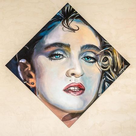 Rise Street Art Hotel Larnaca Buitenkant foto