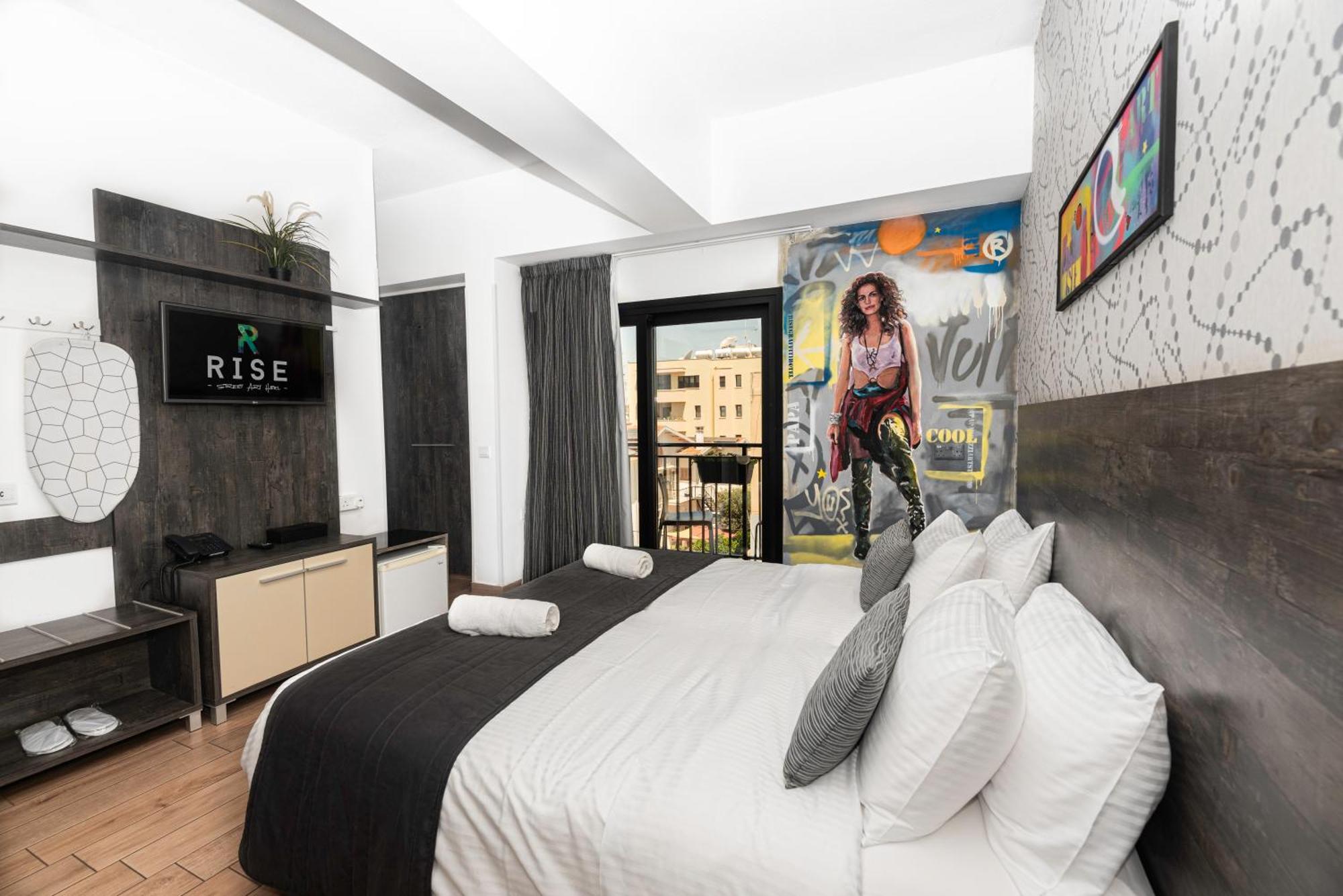 Rise Street Art Hotel Larnaca Buitenkant foto