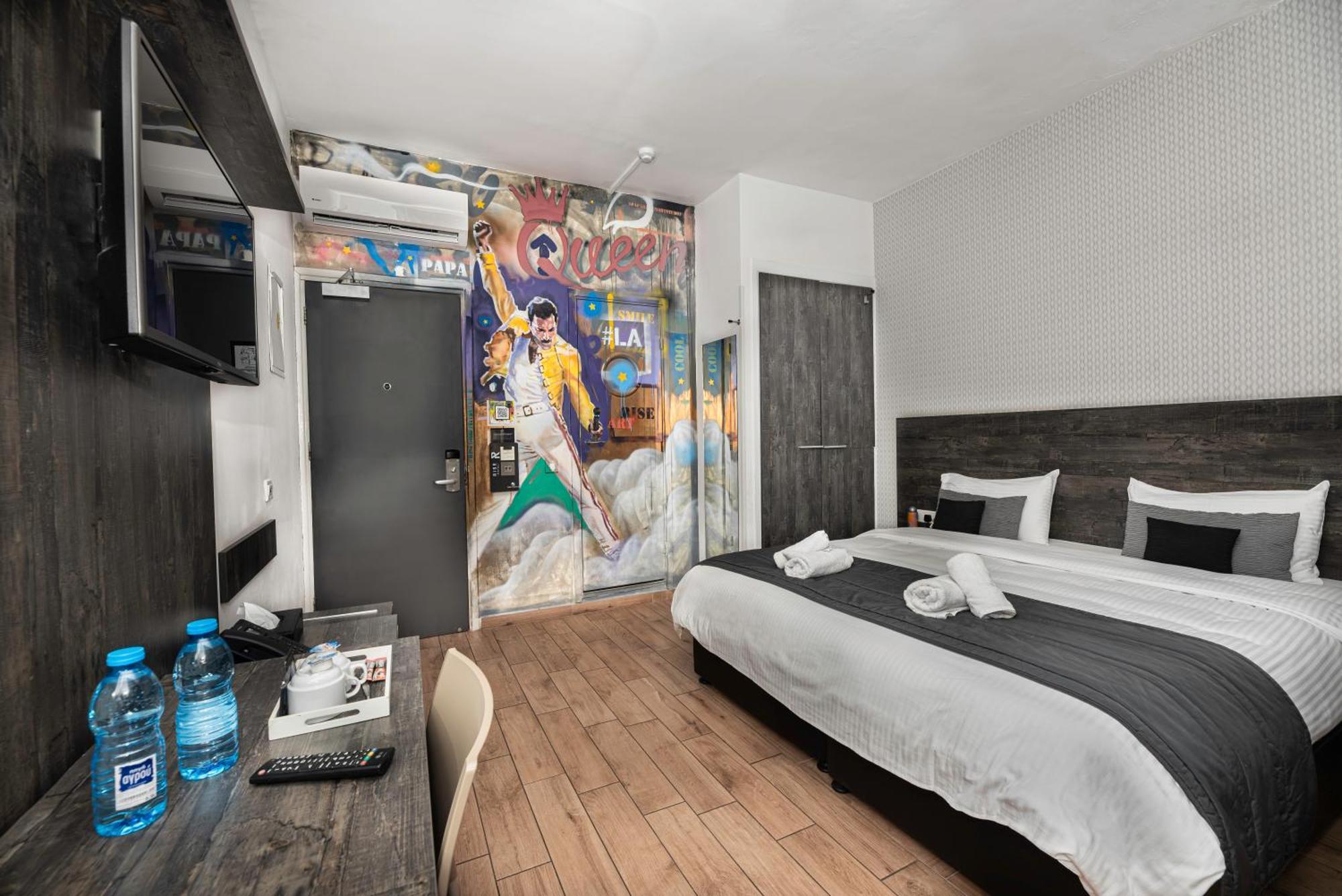 Rise Street Art Hotel Larnaca Buitenkant foto