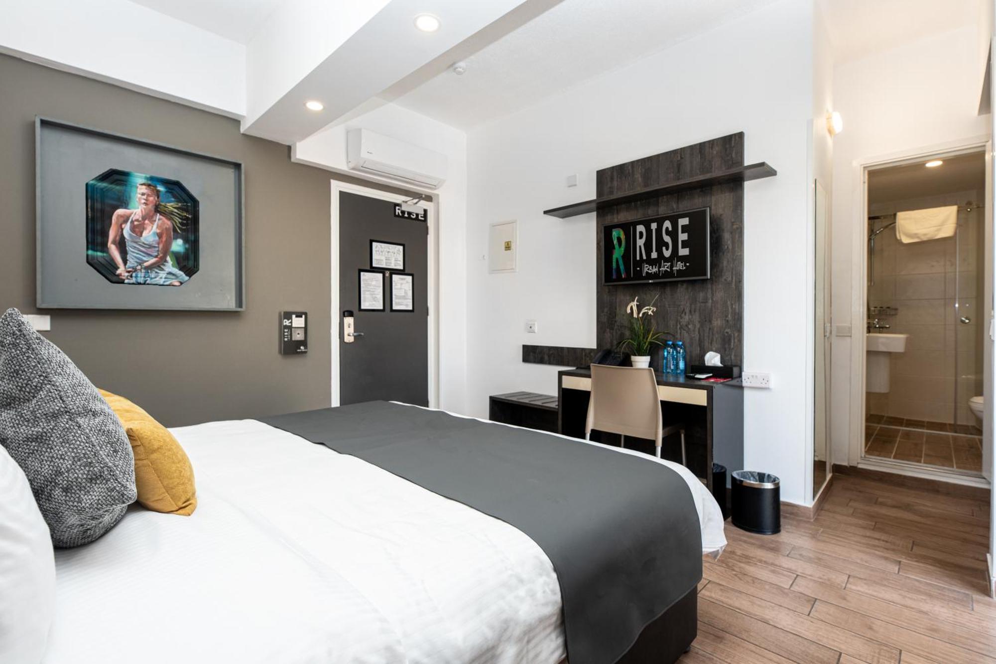 Rise Street Art Hotel Larnaca Buitenkant foto